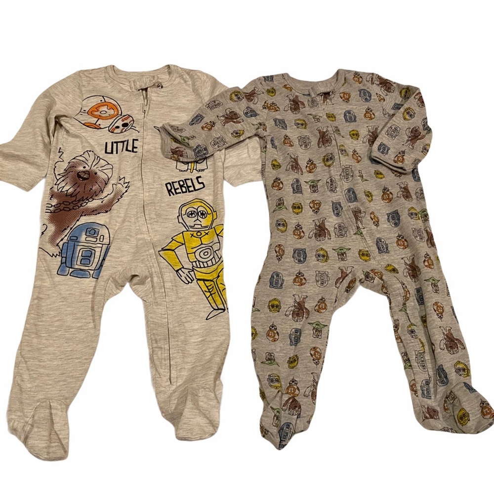 2 Star Wars sleepers 6-9mo